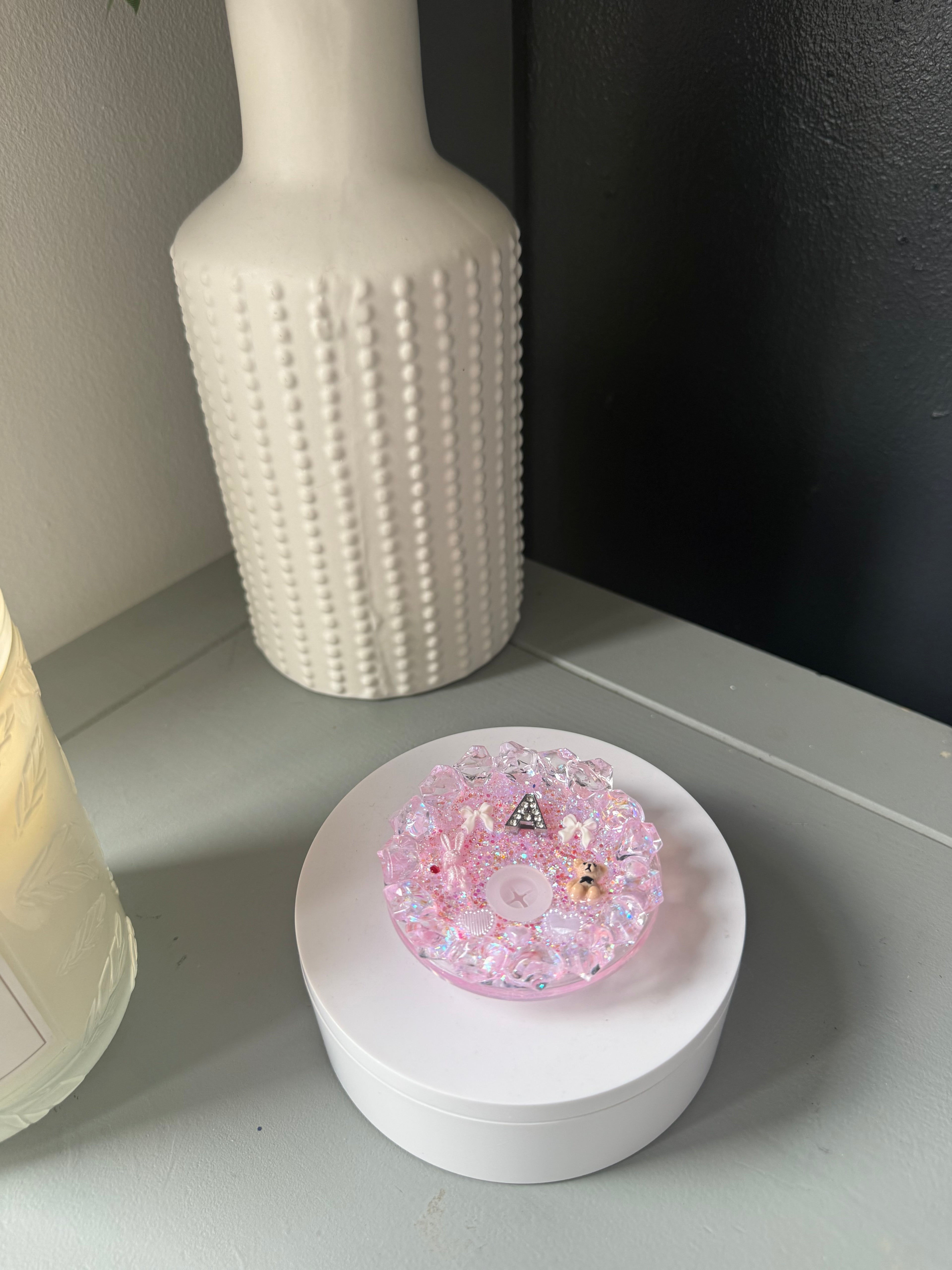 Decorated Charm Lid