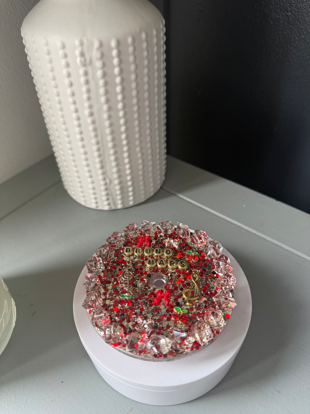 Decorated Charm Lid